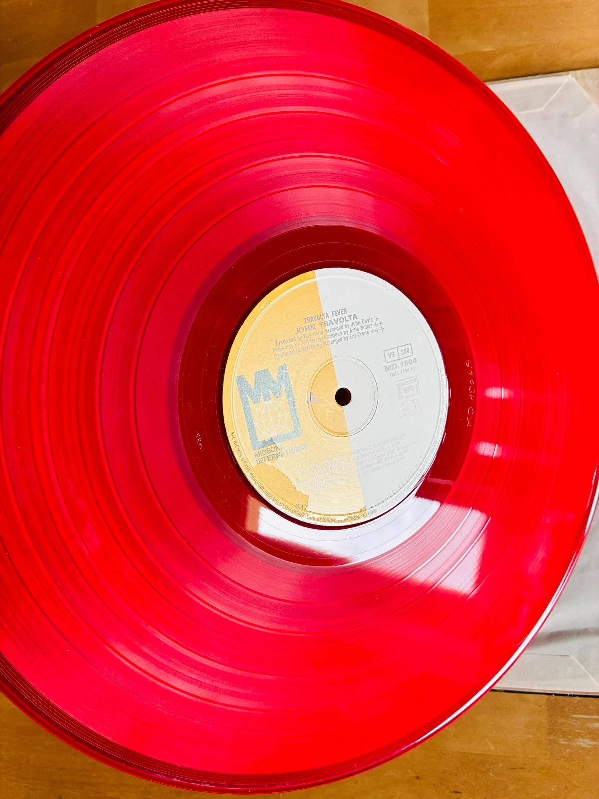 Disco de vinilo doble 33T John Travolta Fever edición coleccionista coloreada. – photo 4
